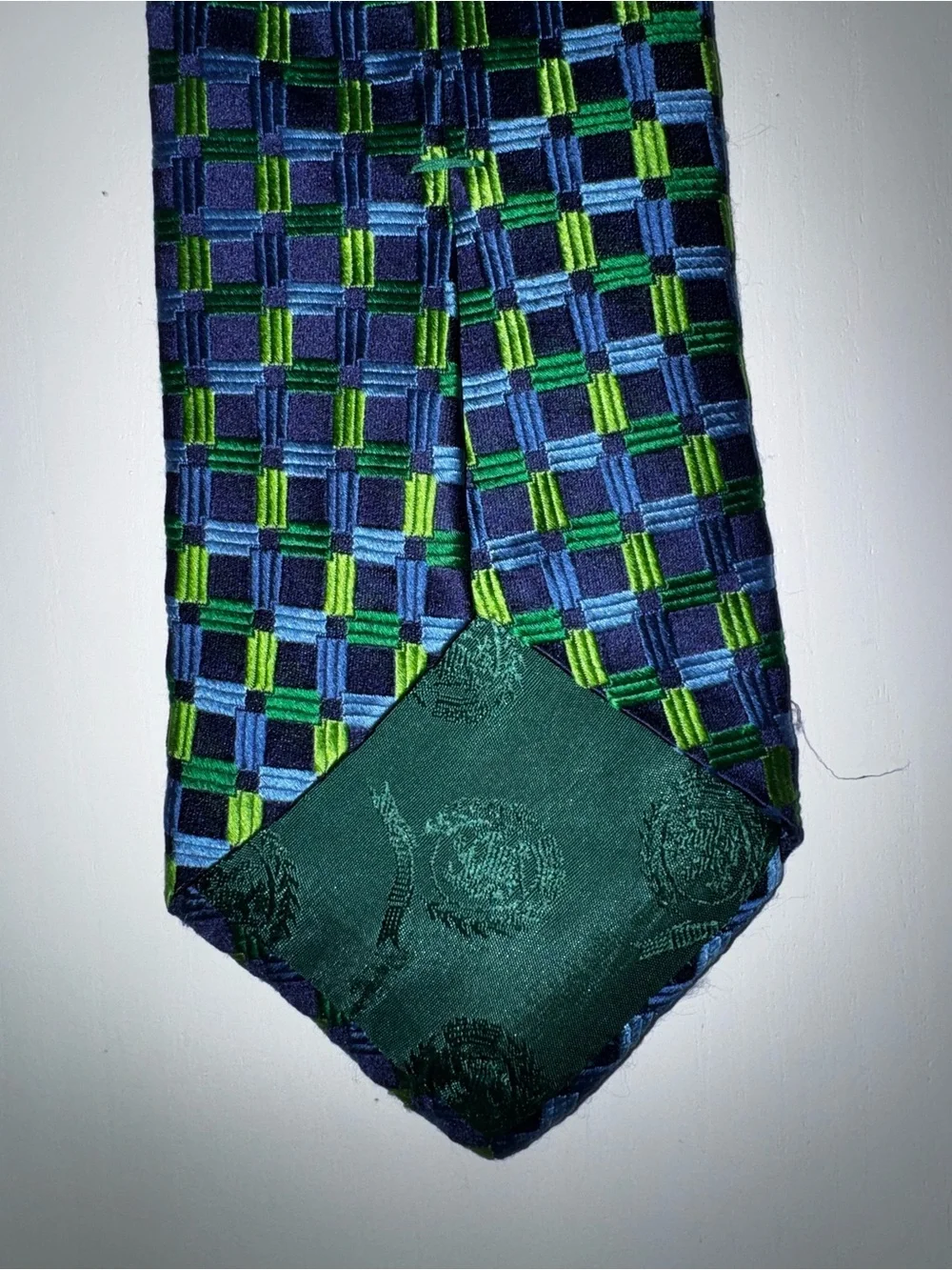 Tommy Hilfiger Men’s Woven 100% Silk Geometric Tie Blue Green Logo Accent